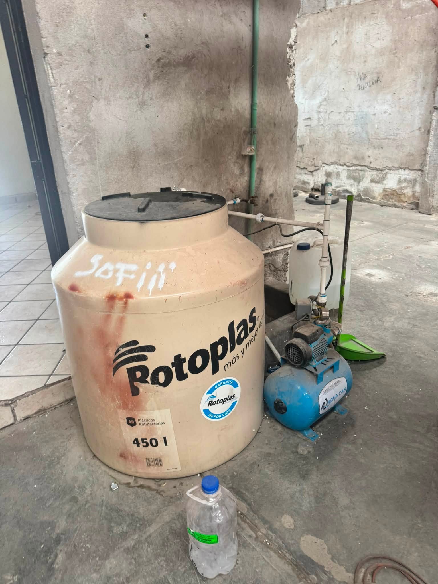 6 ¡Bodega en Renta con Excelente Ubicación!
